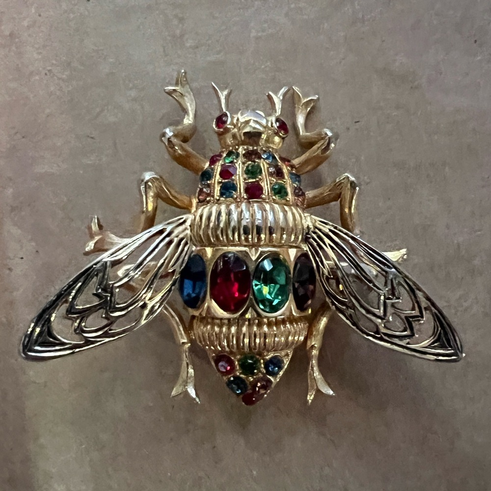 Vintage Vogue brooch